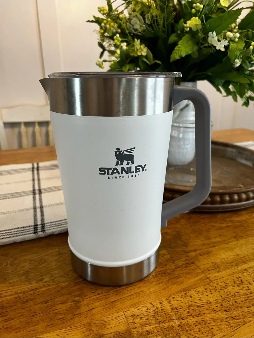 Stanley + Martin’s White 64oz pitcher double walled SEE PICS - Picture 2 of 14